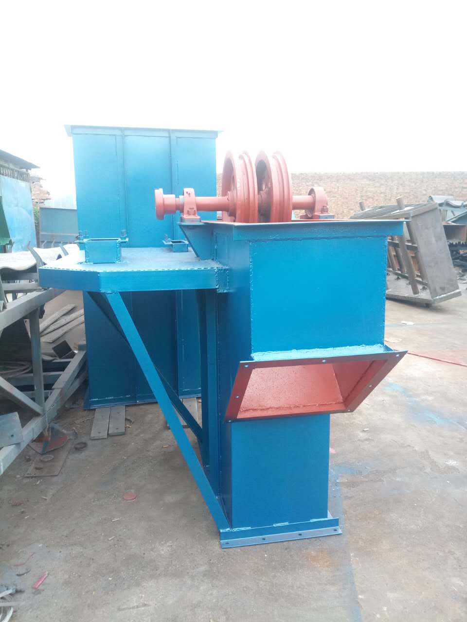 斗式提升機防漏結(jié)構(gòu)改造后的優(yōu)勢有哪些？