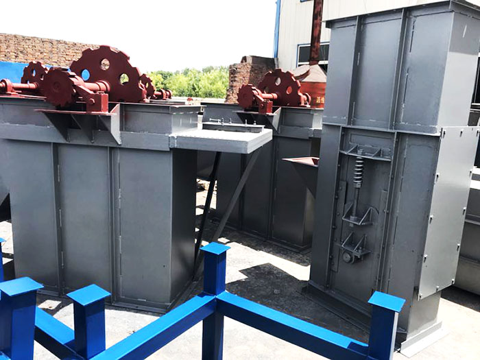 鏈條提升機跑鏈子為什么會感覺抖動(鏈條提升設備)